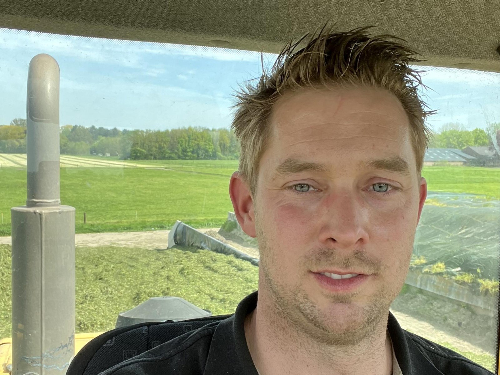 WhatsApp Image 2023-07-06 at 12.59.22 WhatsApp Image 2023-07-06 at 12.59.22