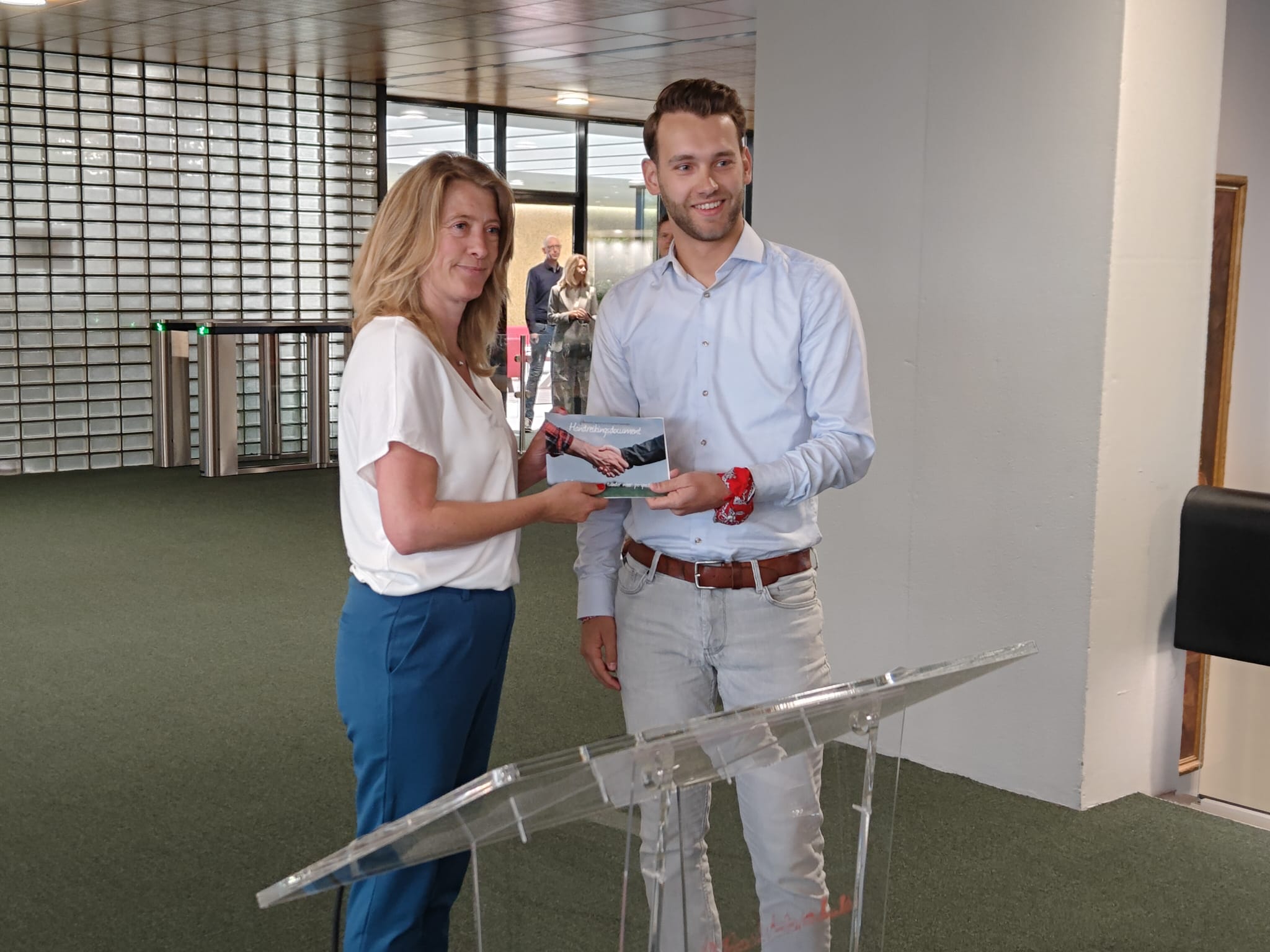 1e3a0000-1110-4246-8c56-db3abe3eb743 1e3a0000-1110-4246-8c56-db3abe3eb743