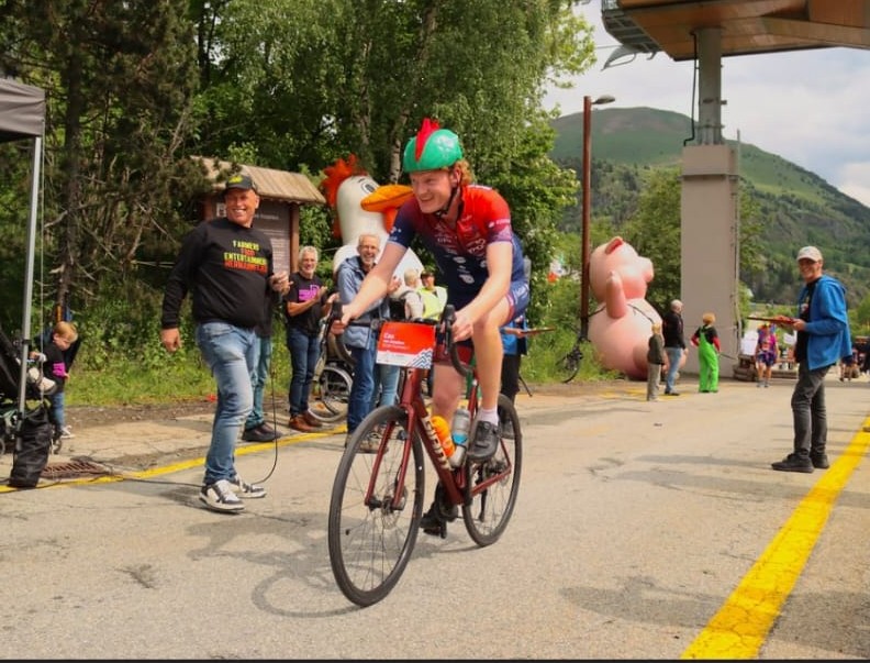 f937f052-db41-4667-a98f-8eed425933cc (1) f937f052-db41-4667-a98f-8eed425933cc (1)